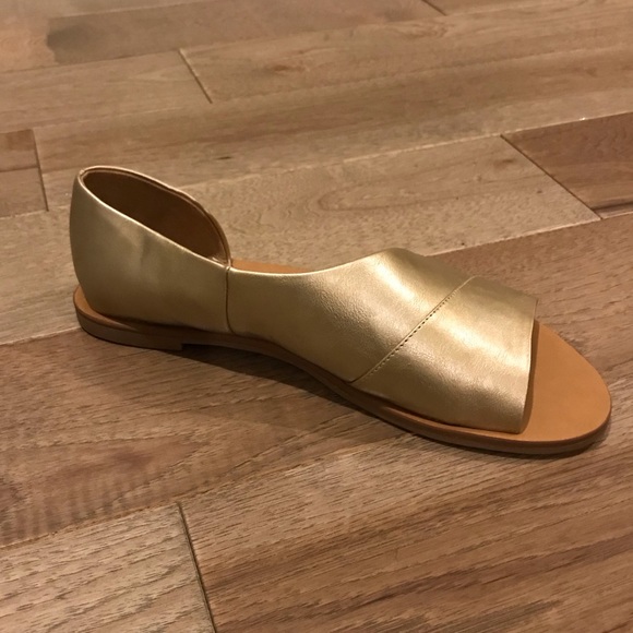 NWT Universal Thread Asymmetrical Slide Sandals - Picture 6 of 7